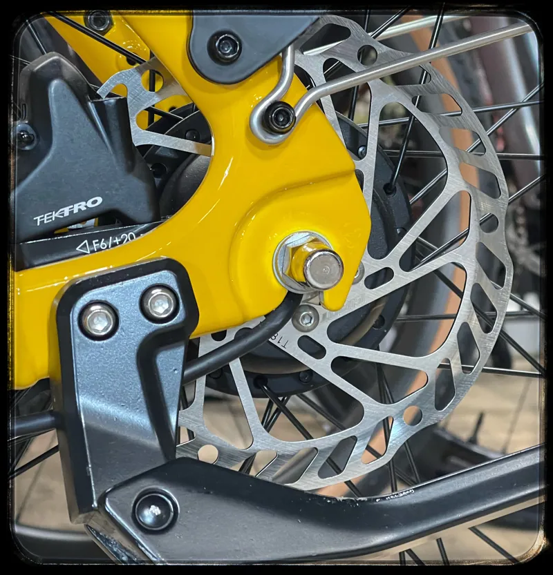 Momentum Voya E+2 25km/h Medium Bumblebee 2023-4